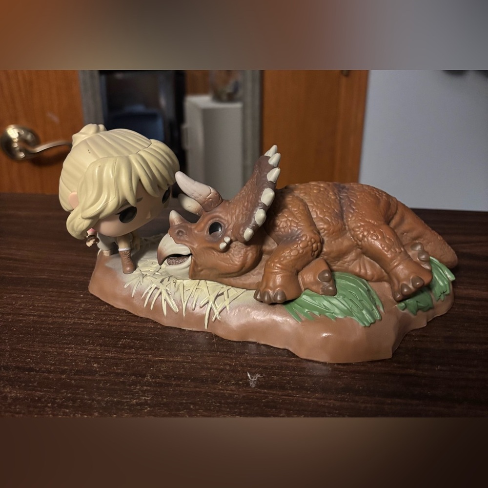 Jurassic Park “Dr Ellie Satler with Triceratops” Funko